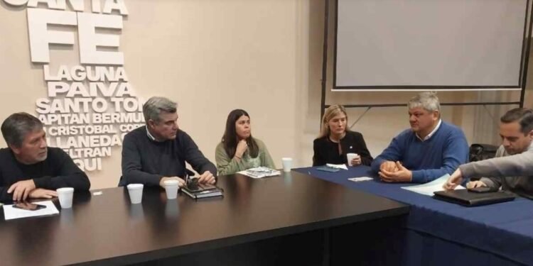 Festram, representantes de intendentes y presidentes comunales llegaron a un acuerdo en la paritaria municipal