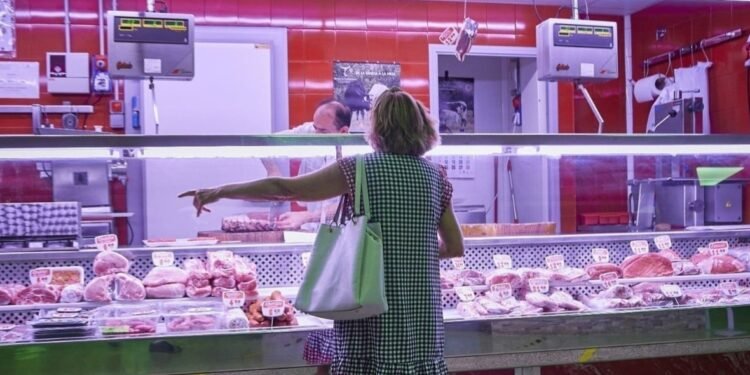 Atraso del 50 % Advierten por un incremento en el precio de la carne en Argentina