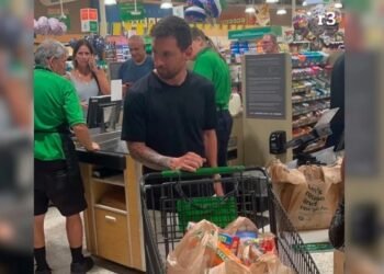Estados Unidos Como uno más: Lionel Messi fue visto en un supermercado de Miami con sus hijos