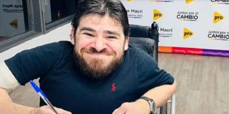 En Ciudad de Buenos Aires Franco Rinaldi se bajó de su candidatura tras polémicas que los pusieron como víctima y victimario