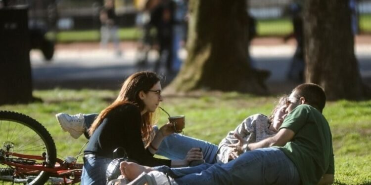 Clima en Rafaela: Chau camperas y abrigos