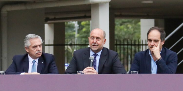 Plan Procrear I: Perotti y Alberto Fernández entregaron 93 unidades habitacionales en Santa Fe