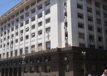 Desde las 12 El gobierno nacional anuncia este martes nuevos beneficios para jubilados y pensionados