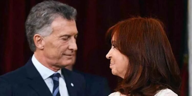 Pica en Twitter «No se meta con mi madre, que fue una buena madre», la respuesta de Macri a Cristina