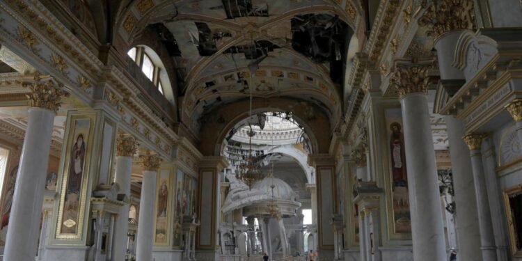 Catedral de la Transfiguración de Odesa Rusia bombardeó un templo ortodoxo protegido por la Unesco en Ucrania y murieron dos personas