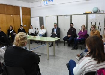 FAE: Se entregaron más de 15 millones de pesos a escuelas de nuestra ciudad