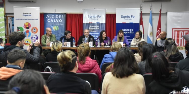 Se presentó el curso “Aspirantes árbitras de Fútbol»