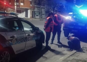 nseguridad en Santa Fe Rompió el vidrio de un automóvil estacionado y fue detenido
