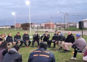 Inseguridad: vecinos del Barrio 42 de Rafaela mantuvieron una reunión con autoridades locales