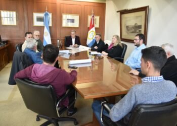 Proponen un «Paseo de la Gloria» entre la Plaza 25 de Mayo y el autódromo