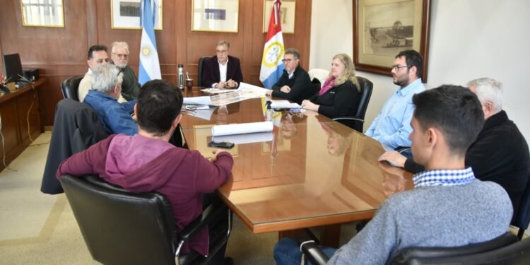 Proponen un «Paseo de la Gloria» entre la Plaza 25 de Mayo y el autódromo