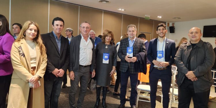 Costamagna participó del 3er coloquio de ADER Santa Fe