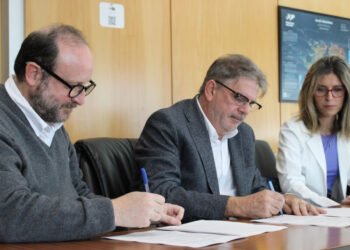 El gobierno de la provincia de Santa Fe y Conicet firmaron convenio de asistencia para el archivo Birri