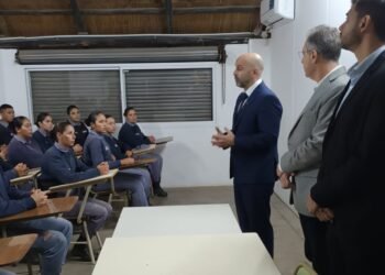 Podrían adelantar la incorporación de cadetes de la Escuela de Policía de Rafaela