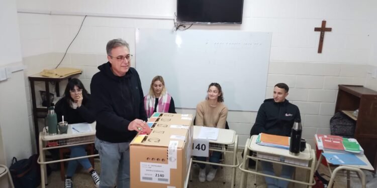 Votaron los precandidtos a intendente de Rafaela
