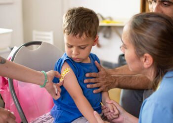 Martonaro: “En la última semana aumentó más de 5% la vacunación antigripal pediátrica”