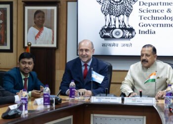 Santa Fe en India: continúa en Nueva Delhi la misión institucional