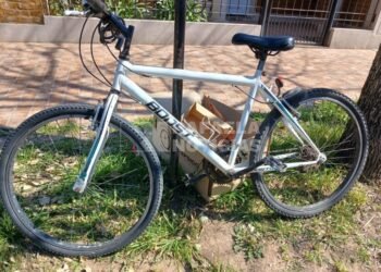 Recuperan dos bicicletas abandonadas en la vía pública