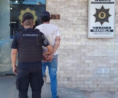 Se metió a una casa y terminó detenido