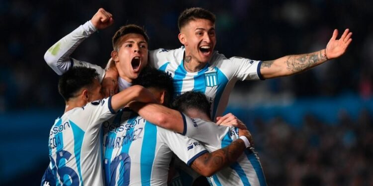 Libertadores: Racing goleó y jugará cuartos de final con Boca