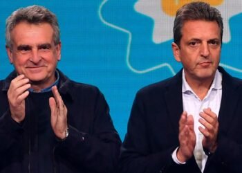La fórmula de UxP intensifica la campaña con Massa en Entre Ríos y Rossi con militantes en CABA