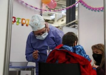 La OMS advirtió la detección de una nueva variante de coronavirus en la Argentina