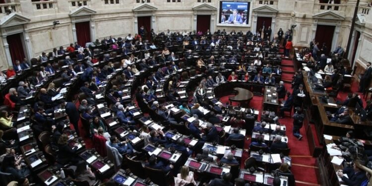 Alquileres: la oposición logró aprobar una reforma de la ley en Diputados