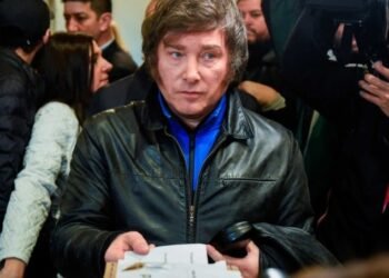 En los diferentes espacios políticos, se admite el triunfo de Milei en Santa Fe