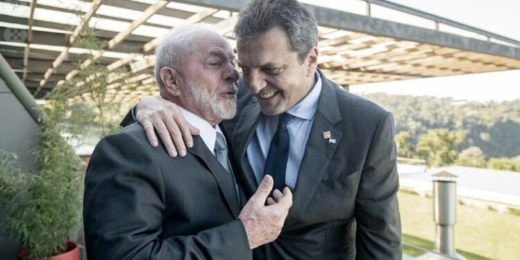 Massa se reúne hoy con Lula para avanzar con el pago de importaciones con swap chino