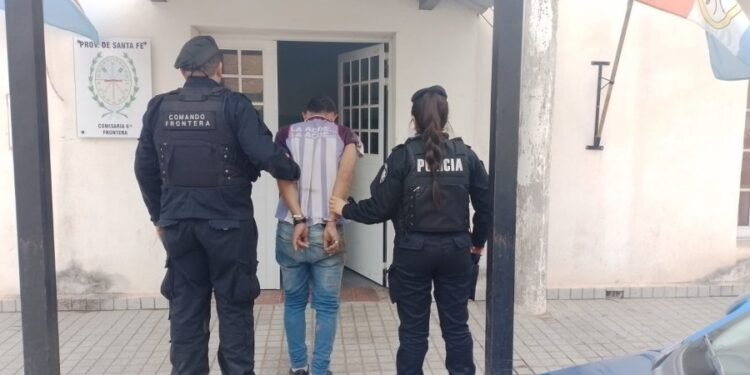 Huida, detención y secuestro de una «tumbera» cargada