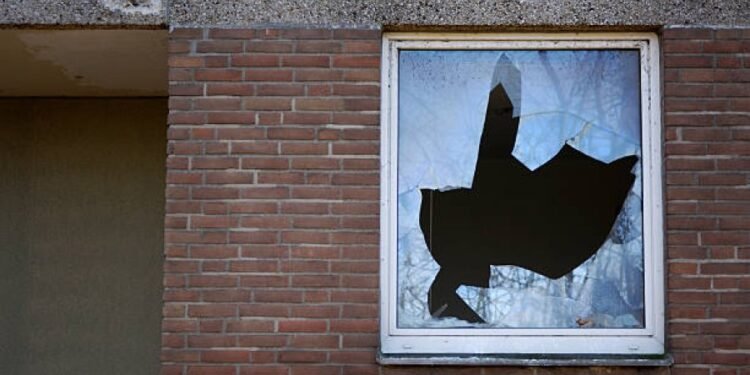 Reclamo por daños a vivienda en construcción