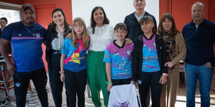 Jugadas por la Igualdad: la provincia entregó kits deportivos en San Jorge
