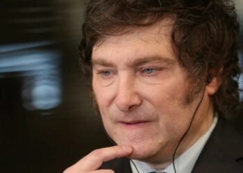 «Plan motosierra» Milei arranca con la reforma completa del Estado: quedarán ocho ministerios