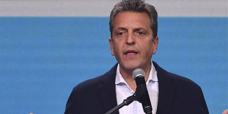 Este jueves Sergio Massa anuncia medidas para compensar la devaluación