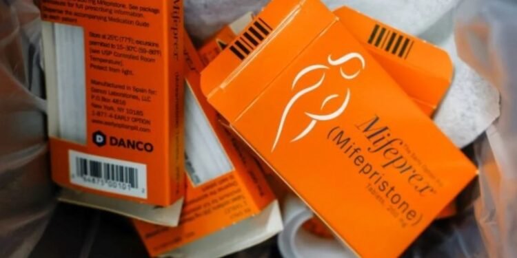 Mifepristona Limitan el acceso a la píldora abortiva en Estados Unidos