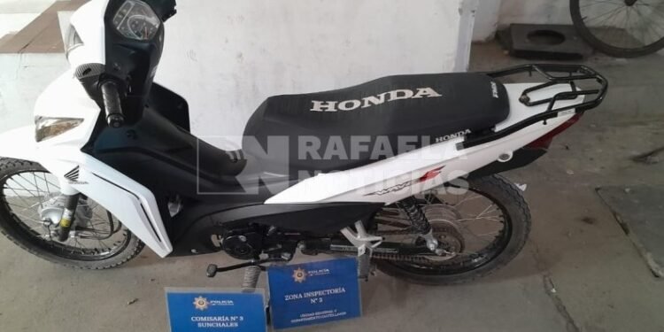 En Sunchales, recuperaron una moto presuntamente robada en la localidad de Brinkmann