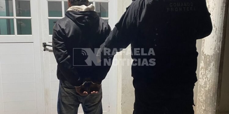 Frontera: Llevaba entre sus prendas una cuchilla de 30 cm de largo