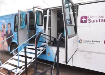 El Ómnibus Sanitario y «hay Equipo» se trasladan al Bo. 9 de Julio