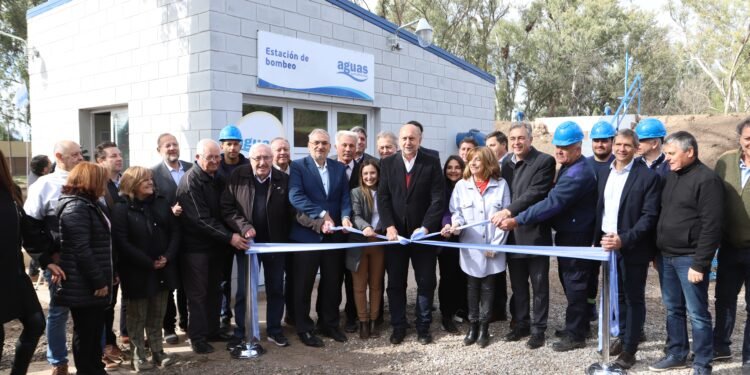 En una jornada histórica para Rafaela, se inauguró el nuevo acueducto