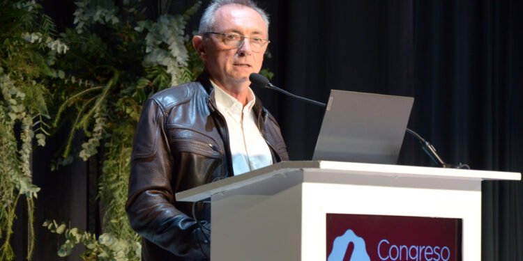 Costamagna participó de la apertura del 31º Congreso de Aapresid