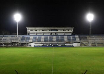 Ben Hur renovó la iluminación del estadio Néstor Zenklusen