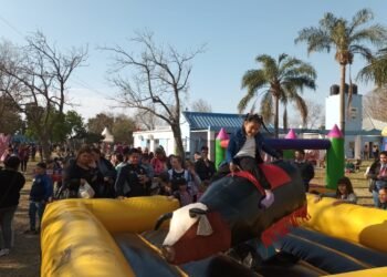 Rafaelinos coparon los espacios al aire libre en el cierre del Mes de las Infancias