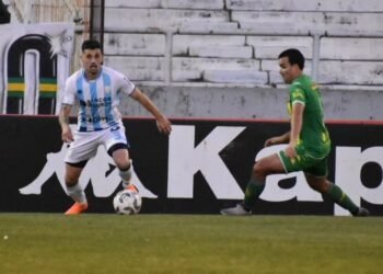 En la última bocha del partido, Atlético fue feliz en Mar del Plata