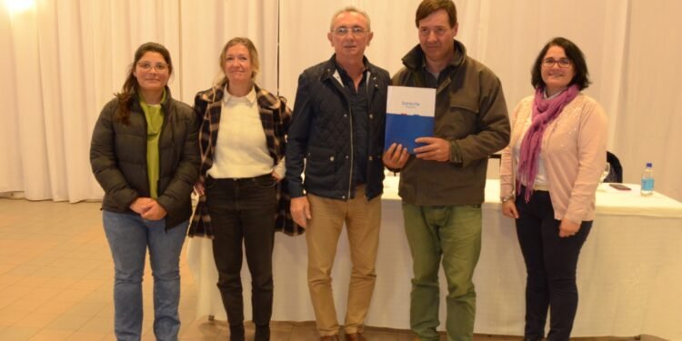 Provincia entregó créditos por más de 126 millones de pesos a productores afectados por la sequía