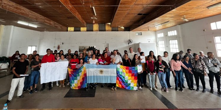 Costamagna entregó créditos a 88 pequeños y medianos productores del sur santafesino afectados por la sequía
