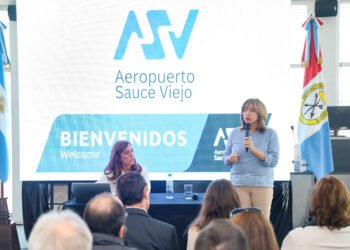 Frana encabezó la apertura del Primer Encuentro de Logística Aérea Doméstica y Comercio Exterior