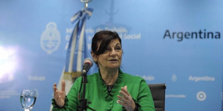 El Gobierno aplicará multas a las empresas que no paguen el bono anunciado por Massa