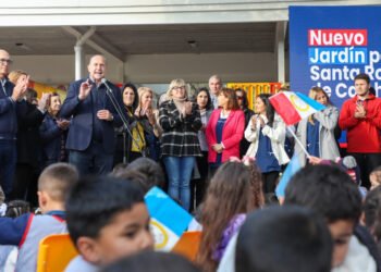 Perotti inauguró el nuevo edificio del Jardín de Infantes N°99 de Santa Rosa de Calchines