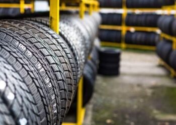 Le ganó la avaricia: intentó comprar 4 ruedas al precio de una, pero fue estafado