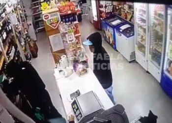 Video: encapuchados robaron $50.000, pero fueron detenidos rápidamente